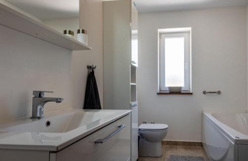 Cere House | Villa Mia, your warm and sunny family getaway