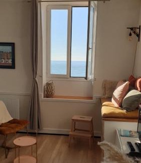 Mers-les-Bains Apartment | Oceanfront Villa Mignon: Guest Rated 9/10 with Sea Views