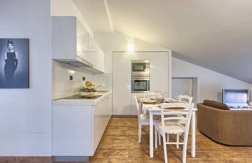 Fazana Apartment | Experience Paradise at Villa Mihaela with Oceanfront Views