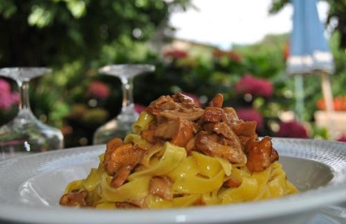 Ca' di David House | Cozy Villa Mimosa: Wheelchair Accessible & Family-Friendly