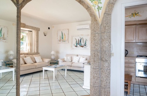 Baia Caddinas Villa | Villa Mimosa: Guest Rated 10/10 with Pool and Spa Amenities
