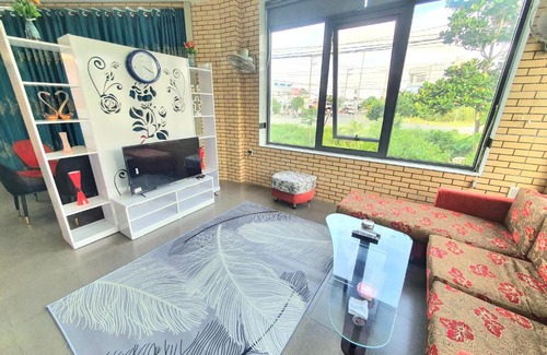 Chau Doc House | Villa Minh Kim: Pet-Friendly Retreat with Top Guest Ratings