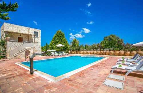 Kato Gouves Villa | Villa Minos: Family-Friendly Retreat with Inviting Pool