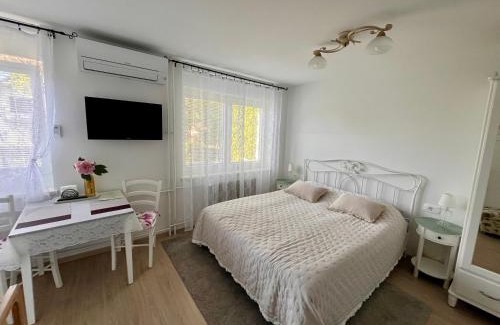 Zasip House | Delightful Villa Mint&Lavender: Pet Friendly & Breakfast Included