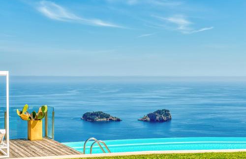 Colli di Fontanelle Villa | Experience Villa Miragalli: Oceanfront Bliss Awaits