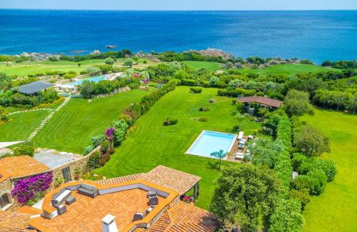 Puntaldia Villa | Villa Miramar: Pet-Friendly Paradise with Pool & Kitchen