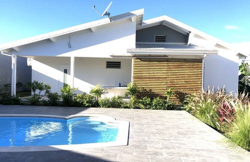 Saint-Louis Villa | Villa Mircene: Family-Friendly Retreat with Pool Access