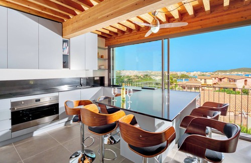 Baia Caddinas Villa | Villa Mirtillo: Relax by the Pool with Ocean Views