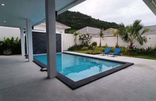 Lamai Villa | Villa Miscanthus: 4-Star Stay with Pool & Pet-Friendly Amenities