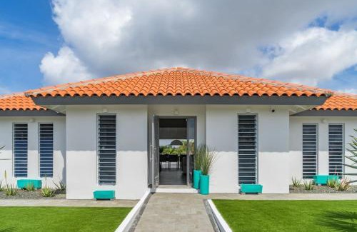 Jan Thiel Villa | Family-Friendly Villa Mistral with Pool & Ocean Views