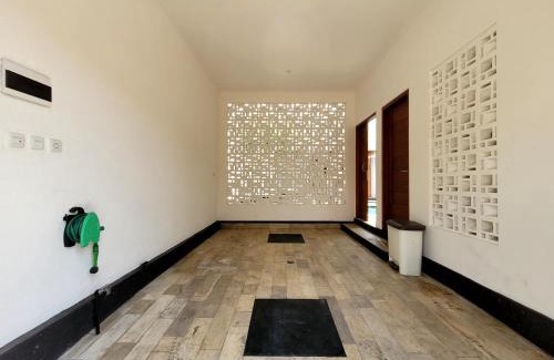 Senggigi Villa | Discover Villa Moana Sari: Pet-Friendly with Pool Access