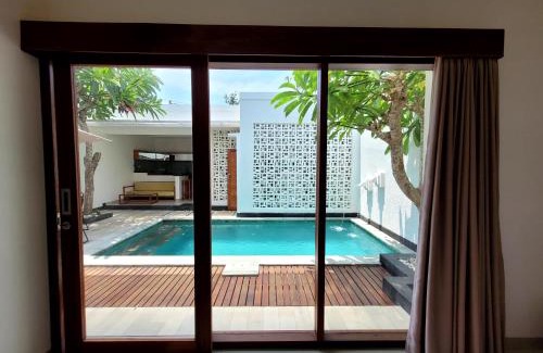 Senggigi Villa | Discover Villa Moana Sari: Pet-Friendly with Pool Access