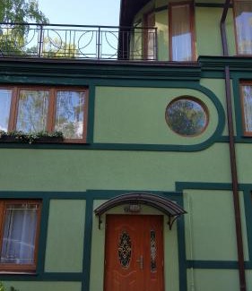 Jurmala Apartment | Oceanfront Villa Moderna: Family-Friendly Retreat with Hot Tub