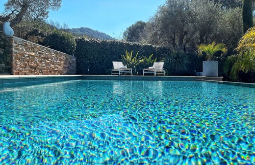 Le Castellet Villa | Villa Moderne: Heated Pool & Ocean Views Near Bandol