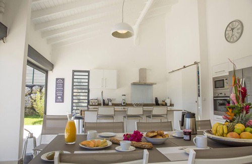 Saint-Francois Villa | Family-Friendly Retreat at Villa Mojito: Unwind in Comfort