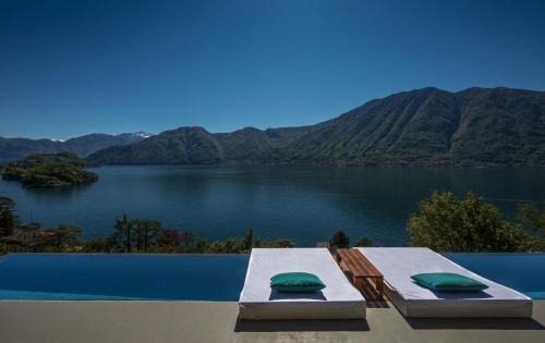 Sala Comacina Villa | Elegant Villa Molli on Lago di Como with Ocean Views