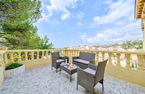 Saint Philippe Apartment | Villa Monique - Elegant Retreat Near the Sea for Families