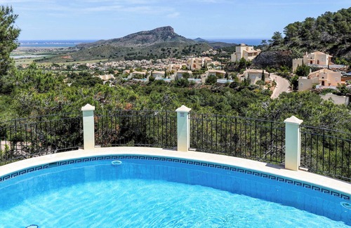 Diputacion de Rincon de San Gines Villa | Villa Monte Leon 7: Ideal Three Bedroom Getaway for Families