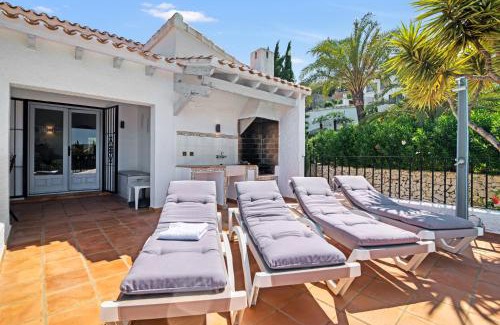 Monte Pego House | Villa Monte Pego: Family-Friendly Retreat with Pool Access