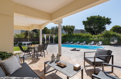 Filerimos Villa | Villa Montefile: Guest Rated 10/10 with Pool & Spa