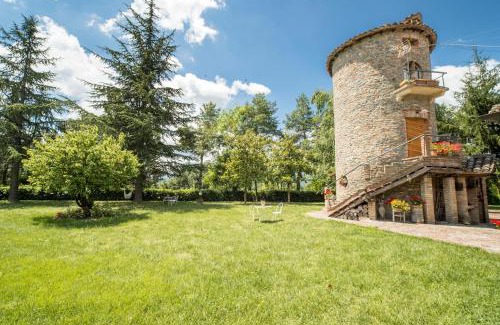 Comunanza House | Pet-Friendly Villa Montegenco with Oceanfront Pool Access