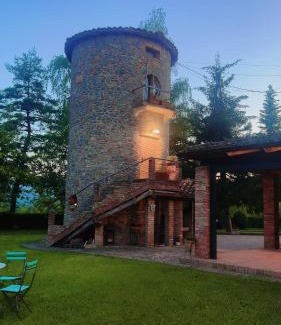 Comunanza House | Pet-Friendly Villa Montegenco with Oceanfront Pool Access