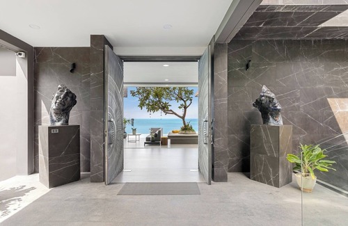 Bophut Villa | Villa Moonstar: 6-Bedroom Retreat with Seaviews & Spa