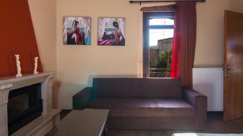 Damavolos Apartment | Villa Morfeas: Guest Rated 10/10, Pet and Child Friendly