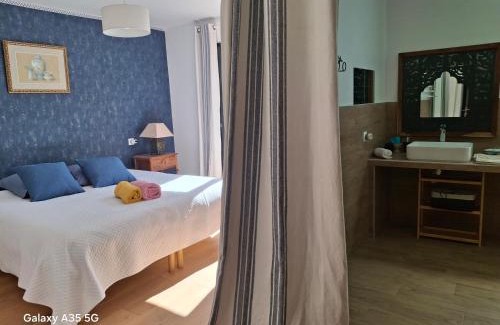 Moureze Villa | Relaxing Villa MOUREZEVA: Pool, Ocean View & Family Friendly