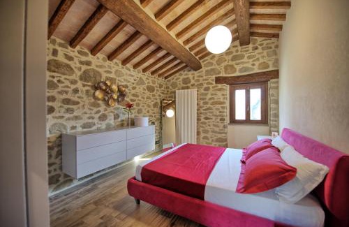Pieve di Chio Villa | Relax at Villa Mulino: Family-Friendly with Pool Access