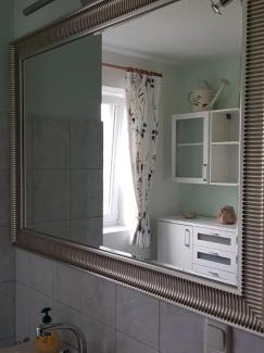 Fieberbrunn Apartment | Villa-Musica: Oceanfront Retreat with Hot Tub & Breakfast
