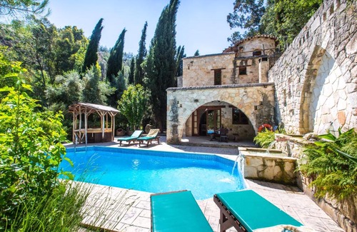 Miliou Villa | Villa Mylos: 4-Star Retreat with Pool & Hot Tub Amenities