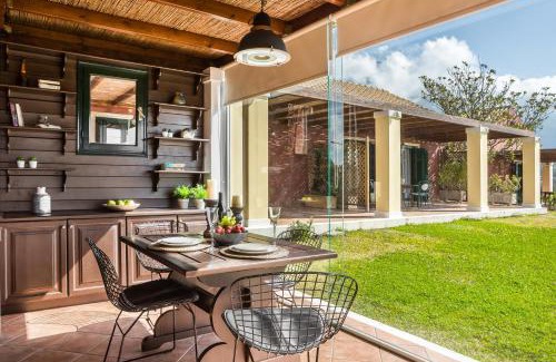 Karavados House | Villa Myrto- Alekata Villas