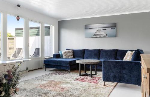 Skallinge Villa | Cozy Villa Near Varberg and Ullared with Ocean View