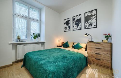 Srodmiescie Apartment | Villa na Radiostacji by LookAp