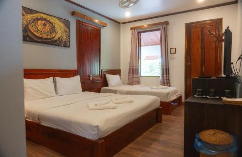 Luang Prabang House | Discover Villa Namkhan River: Oceanfront Relaxation Awaits