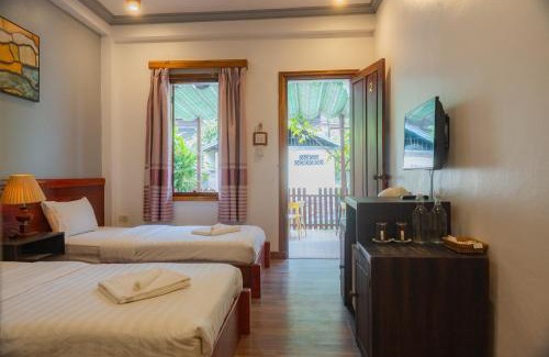 Luang Prabang House | Discover Villa Namkhan River: Oceanfront Relaxation Awaits