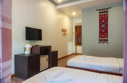Luang Prabang House | Discover Villa Namkhan River: Oceanfront Relaxation Awaits