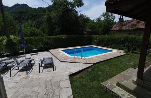 Teteven House | Experience Villa Nanevi: Oceanfront Retreat with Pool
