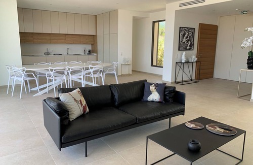 Pietrosella Villa | Villa Napoleon: Breathtaking Sea Views & Infinity Pool