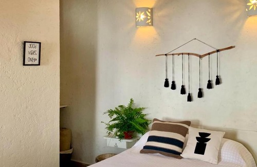 Yautepec House | Villa Naranjo: Family-Friendly Getaway with Pool & Kitchen