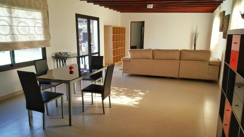 Nazaret House | Relax at Villa Nazoly: 4-Star Oceanfront Oasis Awaits