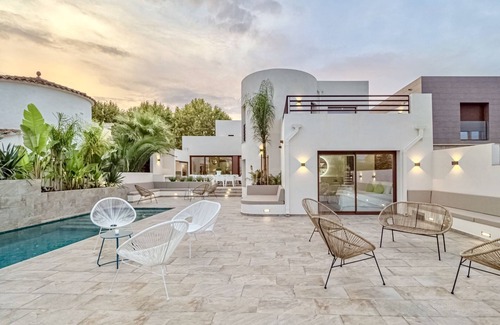 Empuriabrava Villa | Villa N°15: Oceanfront Retreat Near Roses, Costa Brava