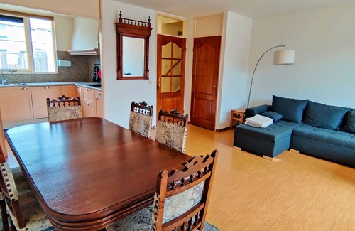 Almere House | Charming Villa Near Amsterdam with Breakfast Included