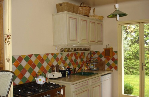 Sarrians Villa | Charming Villa in Avignon's Vineyards - Perfect for 6 Guests