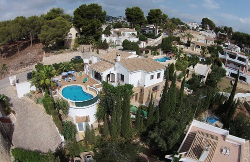 La Sabatera Villa | Beachside Villa with Pool and Ocean Views - Rated 10/10