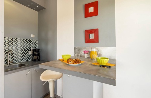 Les Vans Villa | Idyllic Villa in Les Vans with Private Pool & Pet-Friendly