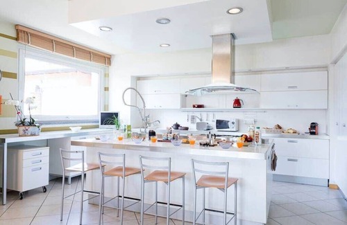 Divignano House | Inviting Villa Near Milan with Private Pool and Breakfast