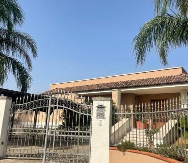 Ruffano House | Discover Villa nel cuore del Salento with Hot Tub & Kitchen