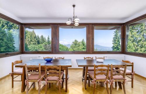 Alpino Villa | Villa Nelma: Oceanfront Retreat for Family and Pets